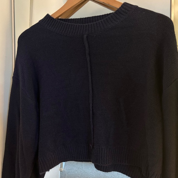 Classic Black Women's Sweater - Picture 1 of 3